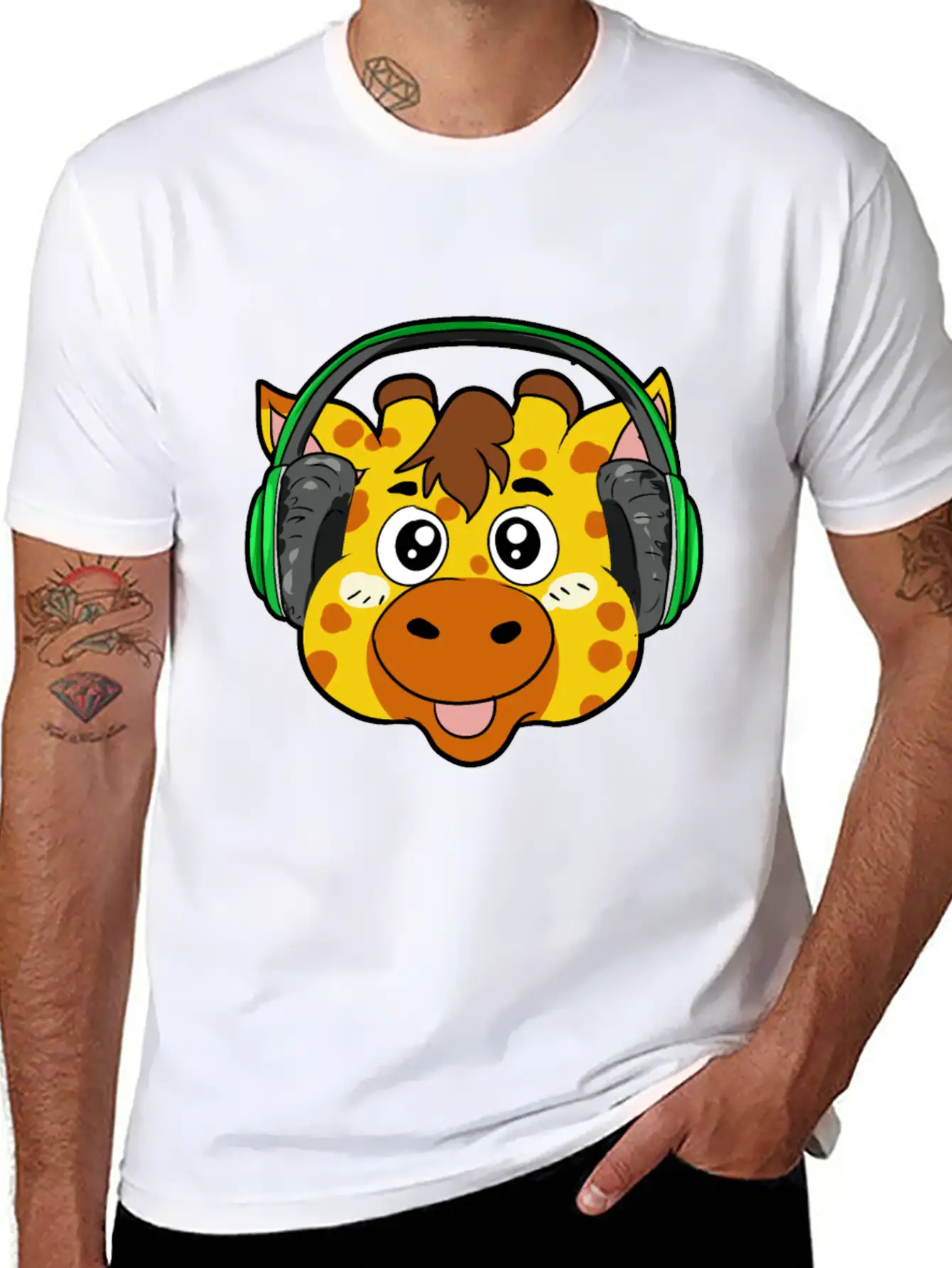 Giraffe With Headphones Soft Cotton Short Sleeve Tee ¨C Unisex Wardrobe Staple