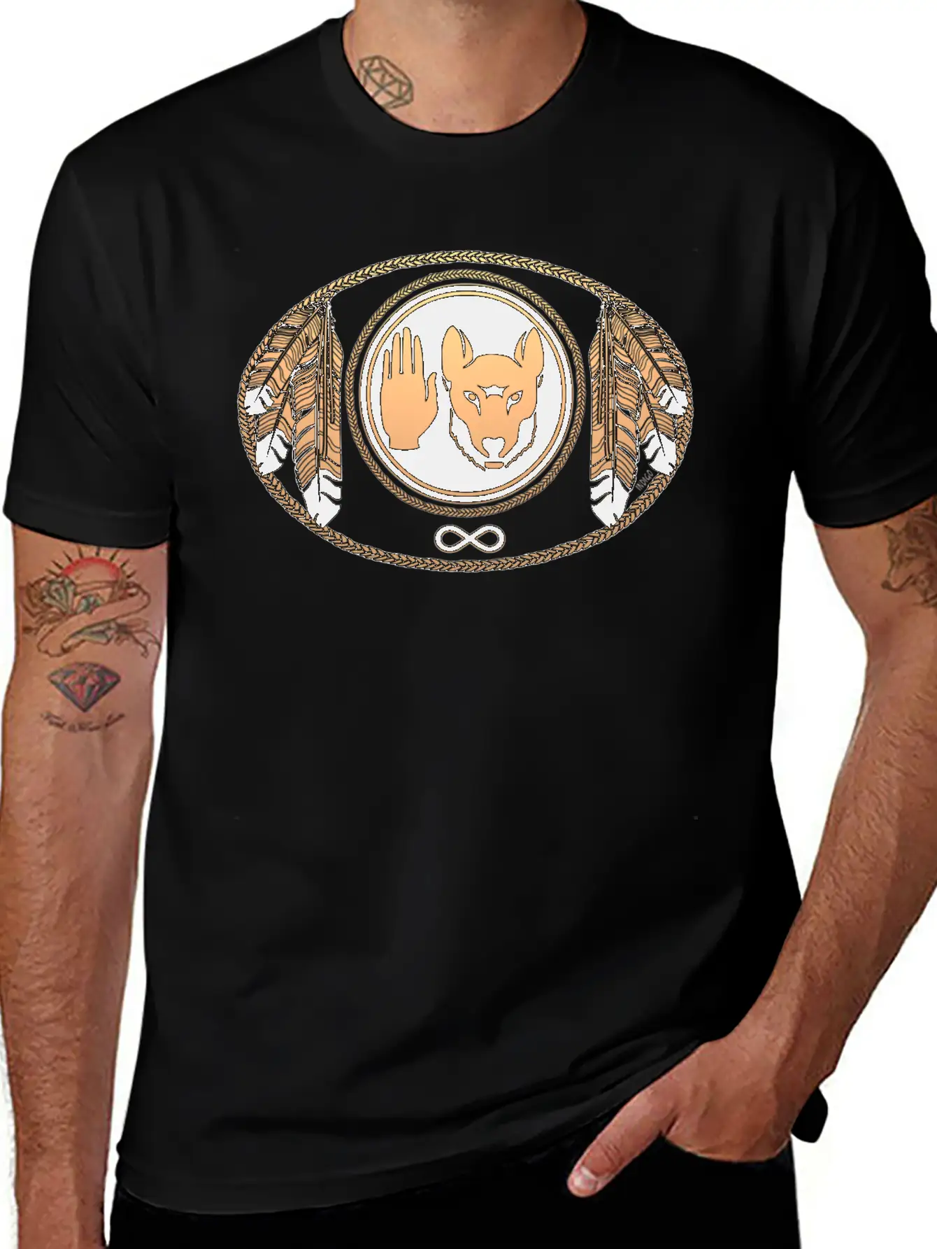 Metis Art Gifts Tribal Wolf Flag Shirts & Gifts Essential Cotton Tee For Daily Outfits ¨C Unisex Style