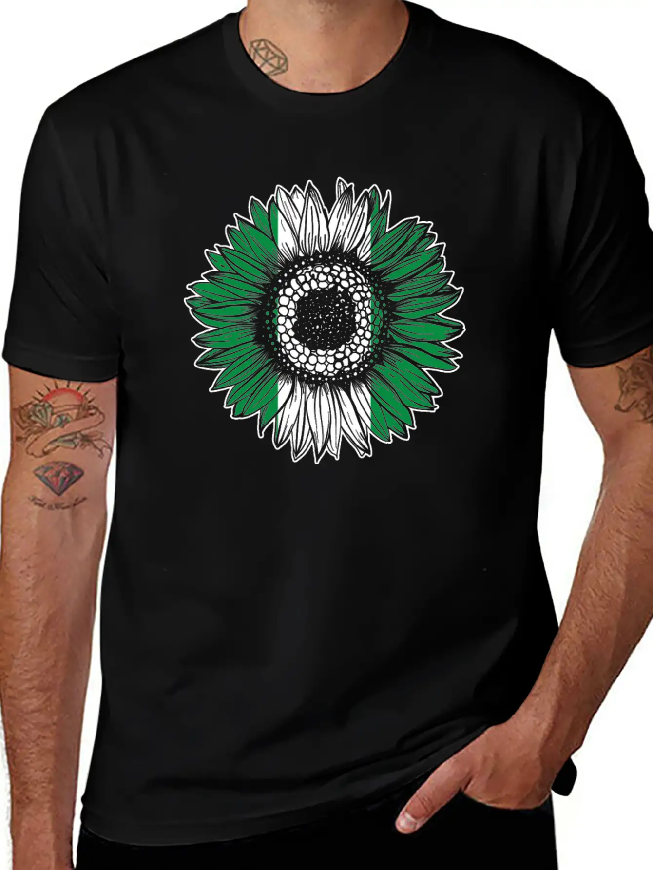 Nigeria Flag Sunflower Unisex Casual T-Shirt ¨C Clean Design For Daily Comfort