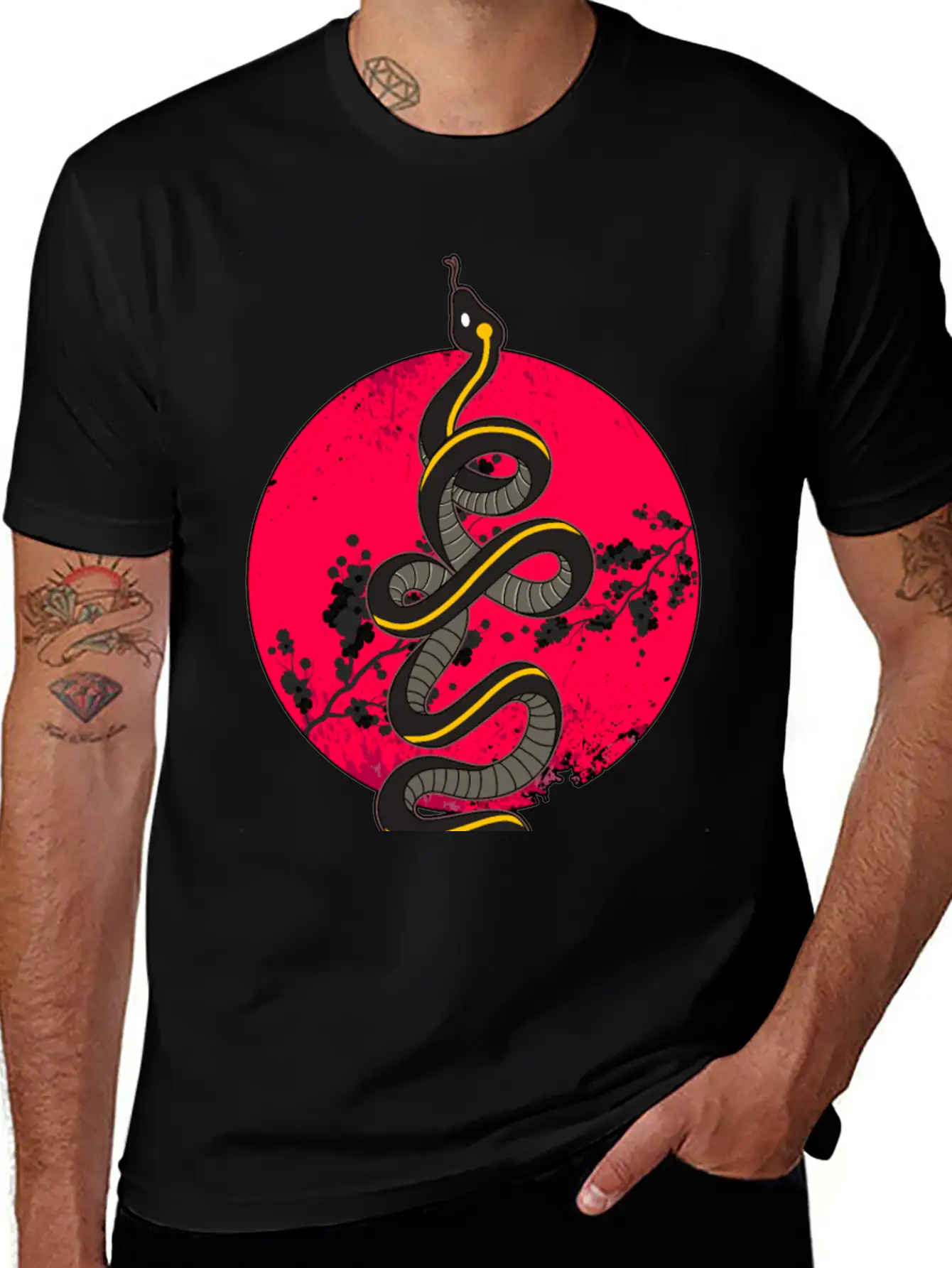 Wild Snake Tattoo Unisex Casual T-Shirt ¨C Clean Design For Daily Comfort